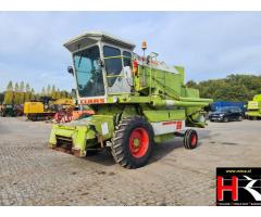 BV15821 Claas Dominator 68