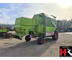 BV15821 Claas Dominator 68
