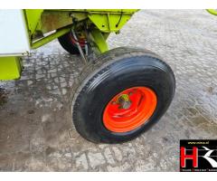 BV22821 Claas Dominator 68