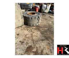 EQ20425 Solid rubber tires (gummi)