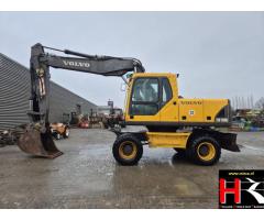 BV38325 Volvo EW180B