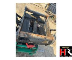 EQ3226 Rototilt R8 with RG1050 Grapple