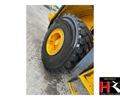 BV44326 Volvo L180E