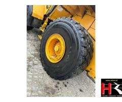 BV44326 Volvo L180E