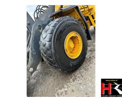 BV44326 Volvo L180E