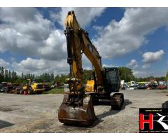 BV44126 Caterpillar 330FL