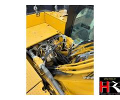 BV44126 Caterpillar 330FL