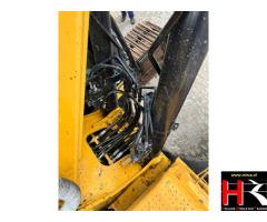 BV44126 Caterpillar 330FL