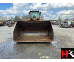 BV43426 Volvo L180F