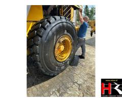 BV47126 Volvo L180E