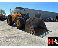 EQ3426 4x Volvo Wheel Loader Tires with Rims – 800/65R32