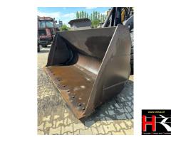 BV47026 Volvo L180E