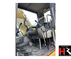 BV49526 Caterpillar 320DL