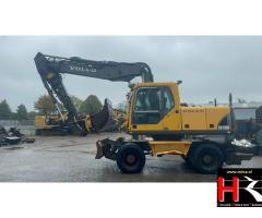 GM121726 Volvo EW180B