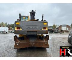 GM121726 Volvo EW180B