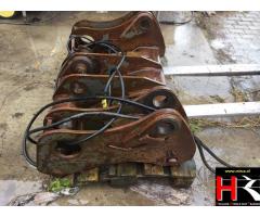 Quick hitch for wheel loader